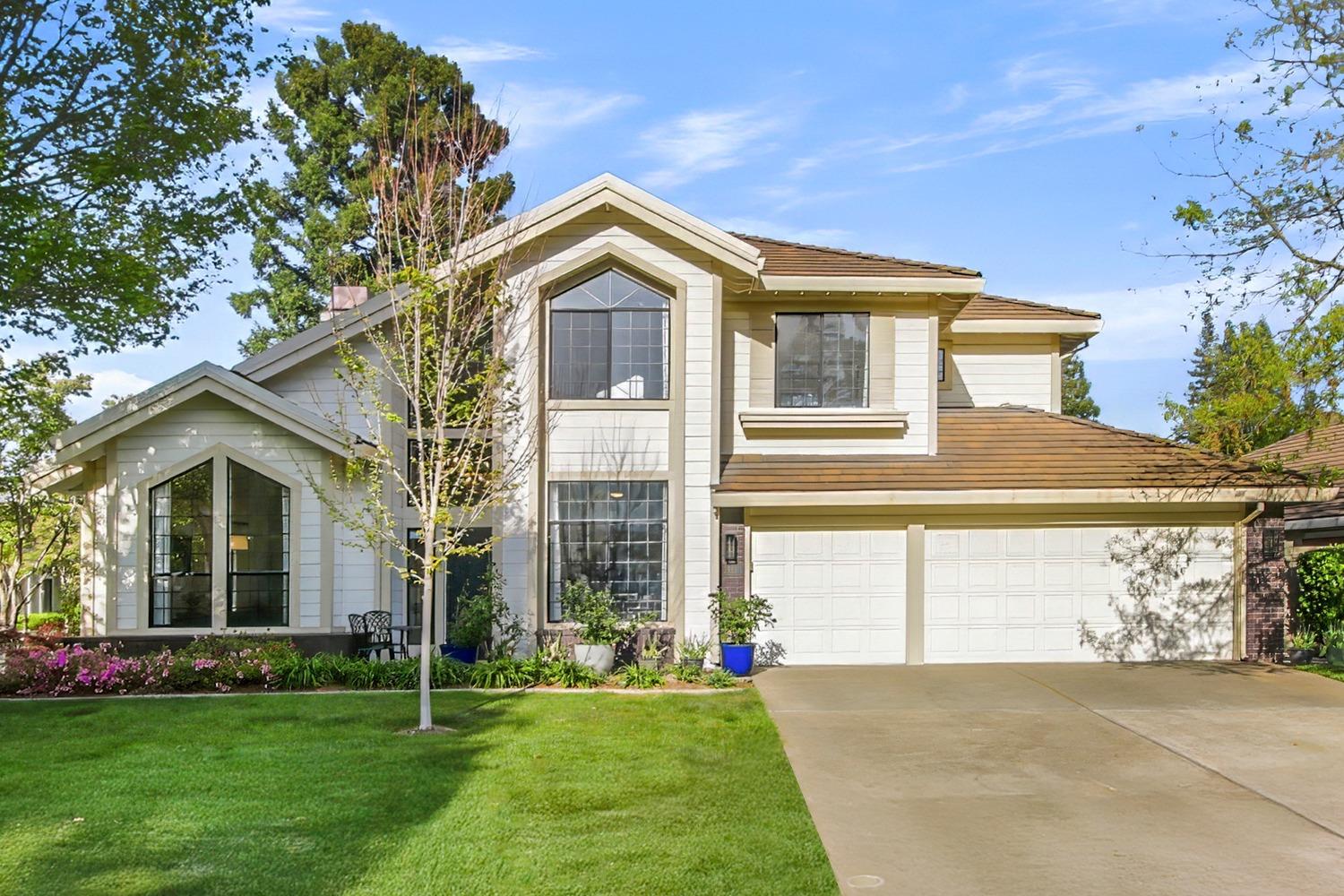 Detail Gallery Image 1 of 53 For 2121 Campton Cir, Gold River,  CA 95670 - 4 Beds | 3 Baths