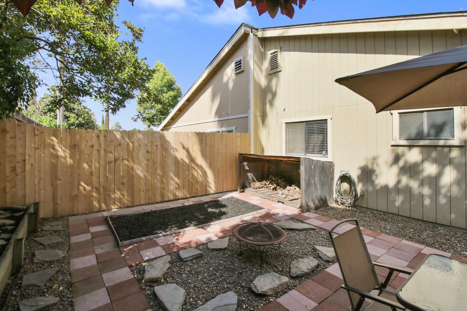 Shera Lane, Carmichael, California image 32
