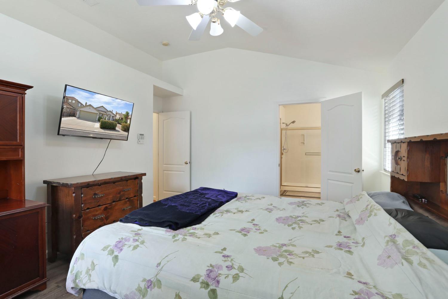 Detail Gallery Image 30 of 40 For 2039 London Ave, Manteca,  CA 95336 - 4 Beds | 2 Baths