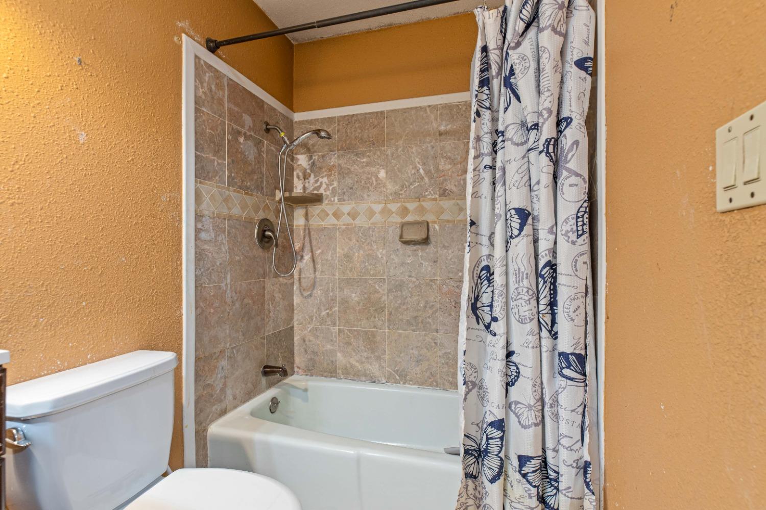 Detail Gallery Image 18 of 41 For 240 Wabash Dr, Turlock,  CA 95382 - 4 Beds | 2 Baths