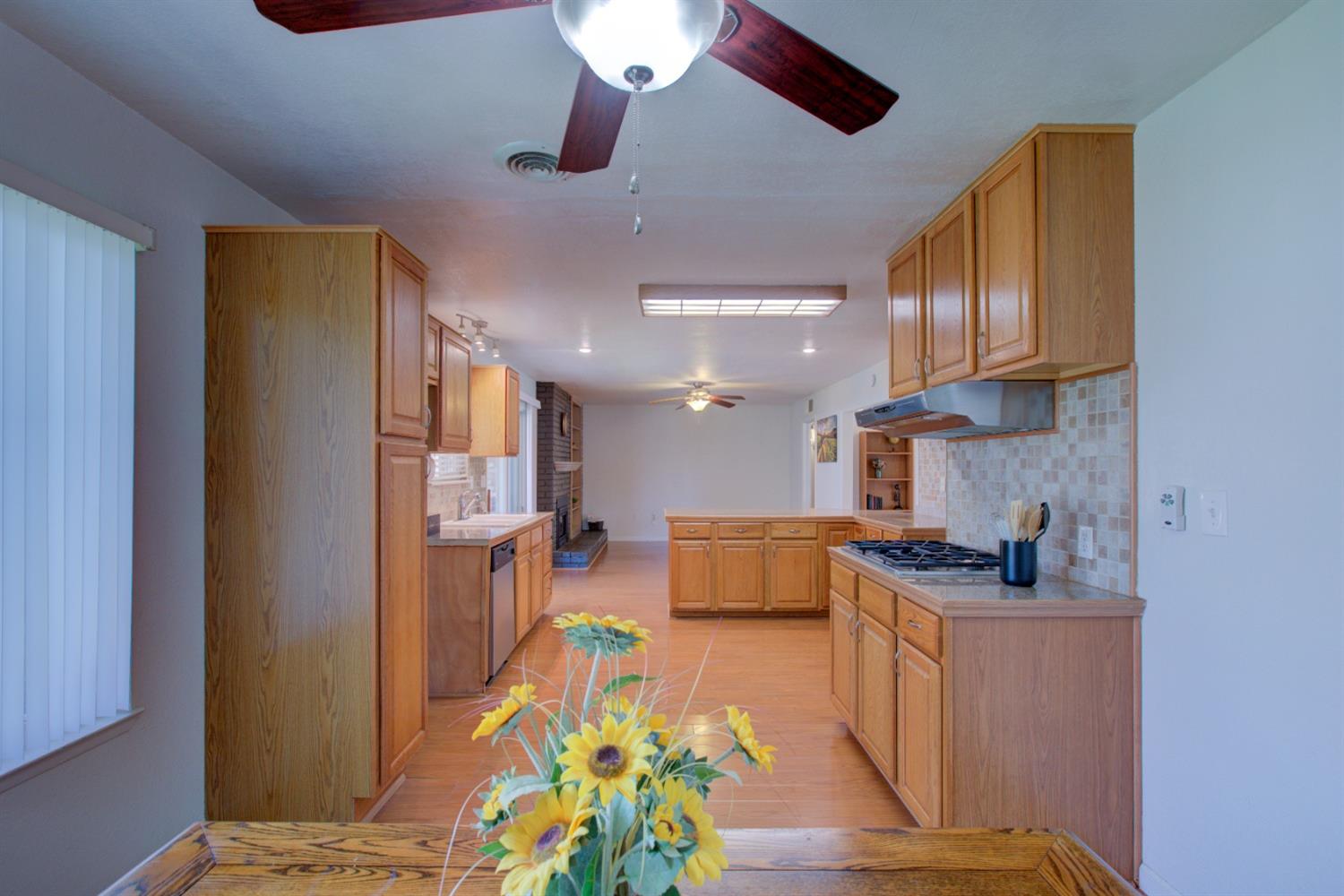 Darlene Lane, Modesto, California image 20