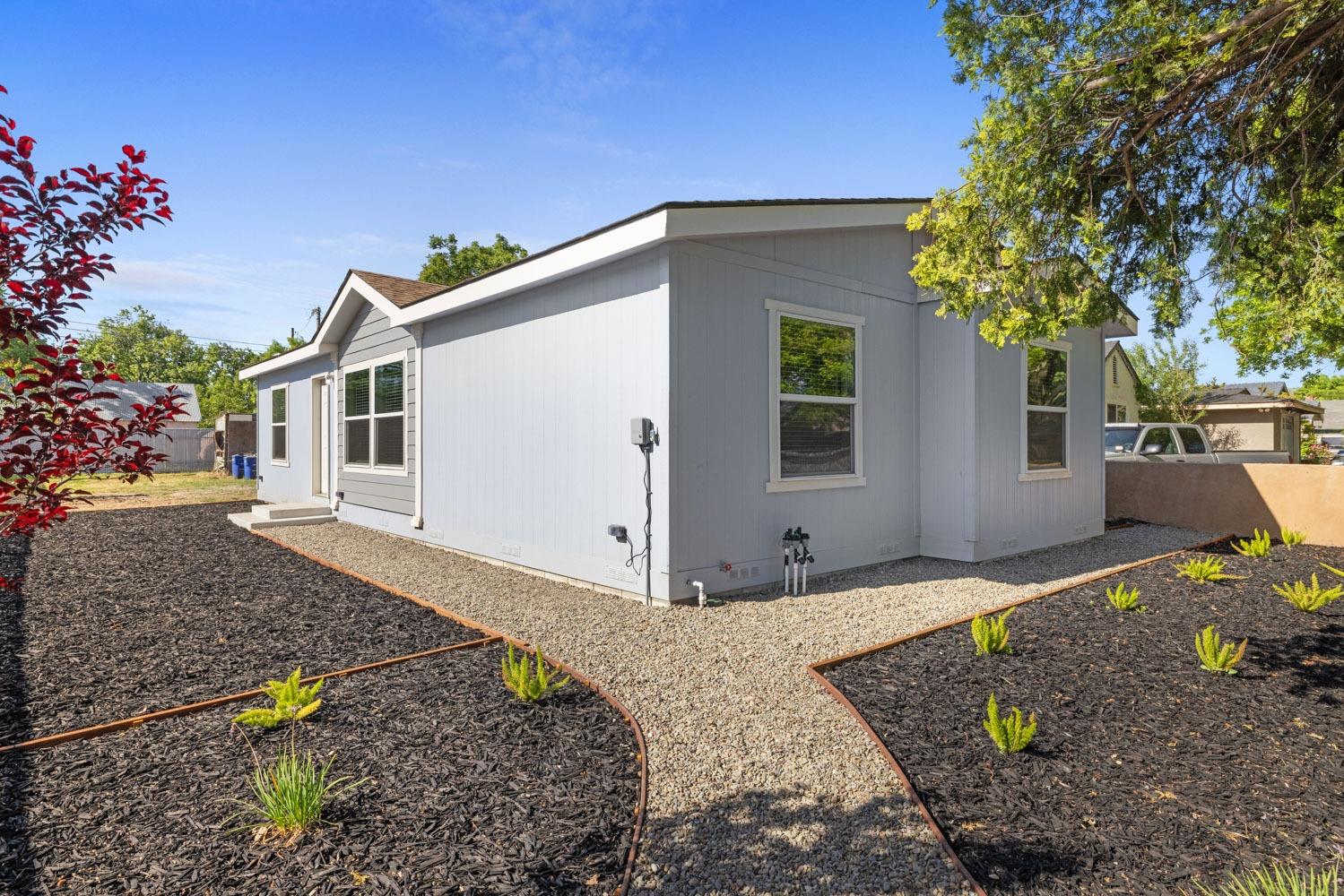 California Avenue, Modesto, California image 1
