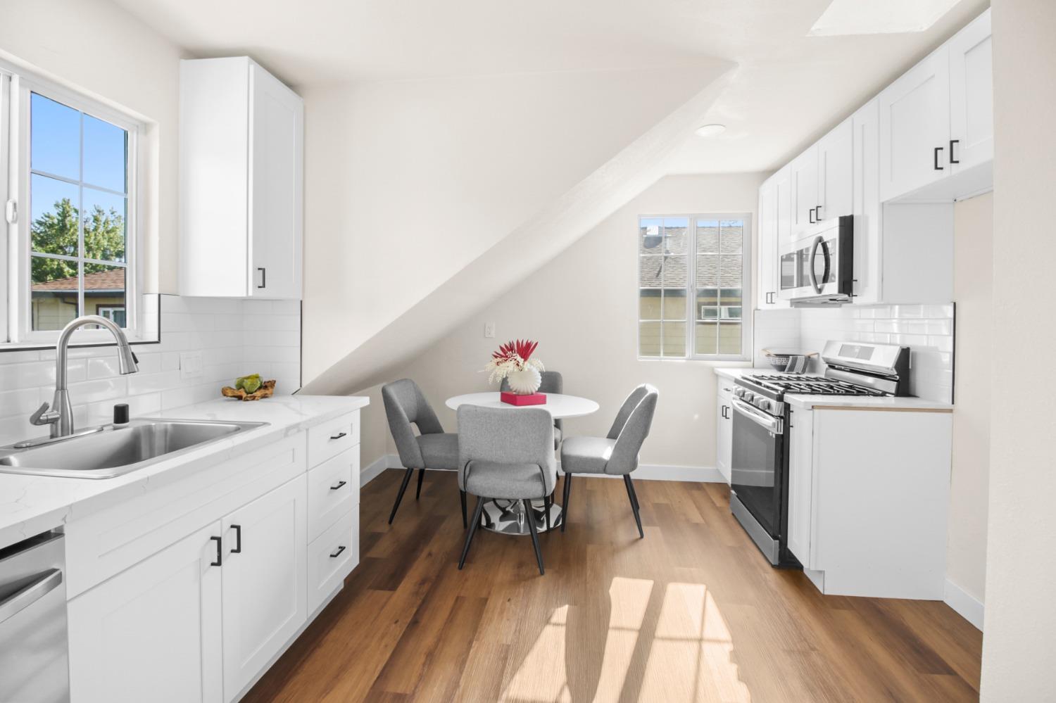 Detail Gallery Image 22 of 41 For 4407 4th Ave, Sacramento,  CA 95817 - – Beds | – Baths