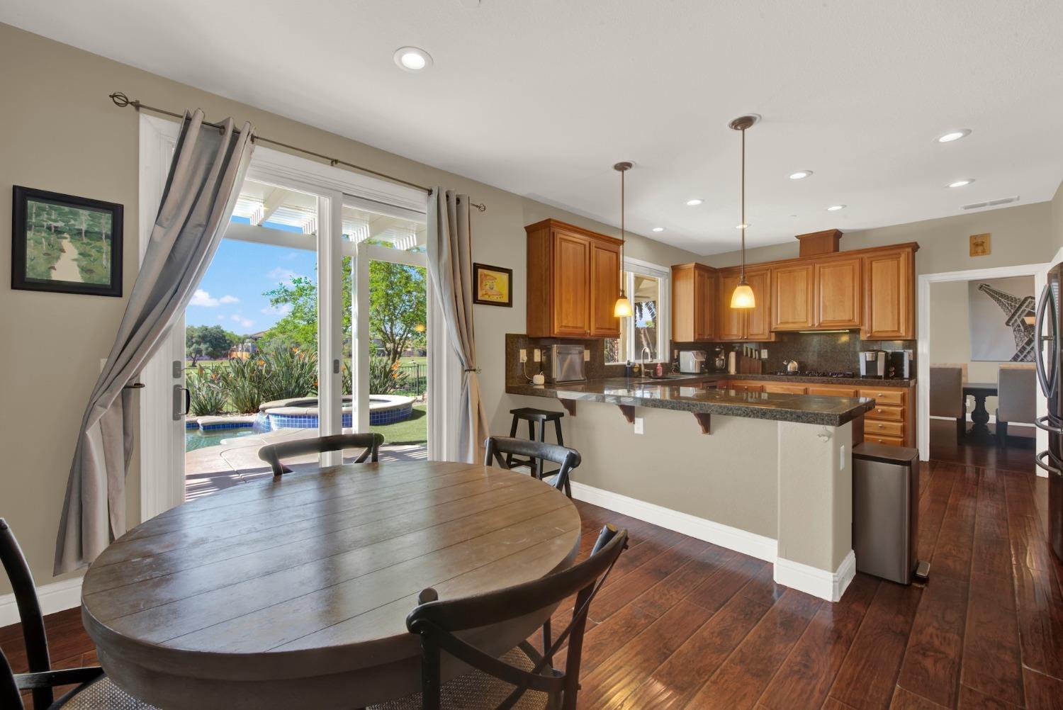 Detail Gallery Image 20 of 82 For 33565 Wildwing Dr, Woodland,  CA 95695 - 4 Beds | 2/1 Baths