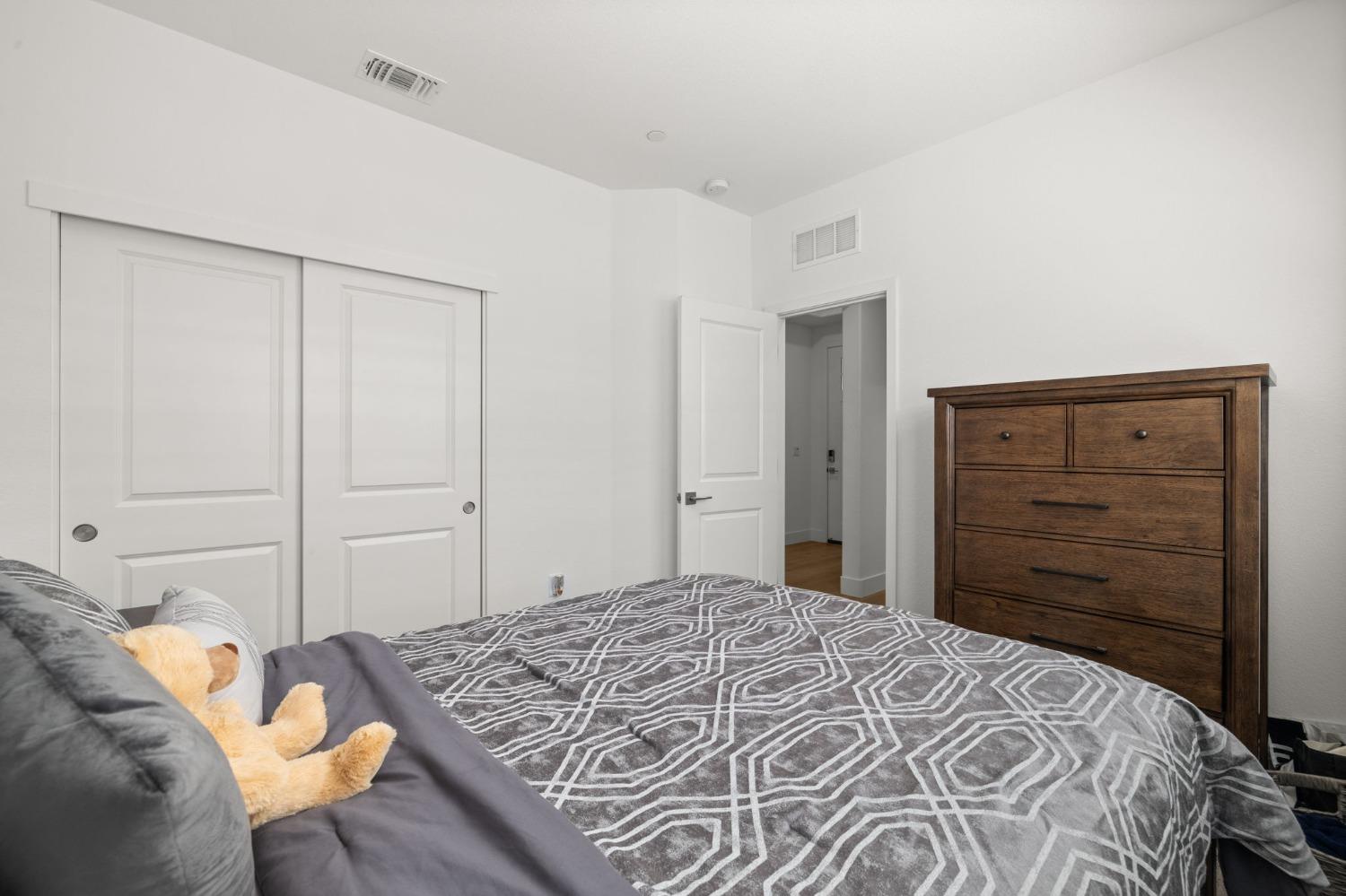 Coal Creek Way, Rancho Cordova, California image 34