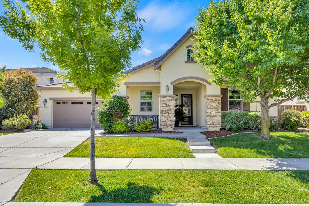 Detail Gallery Image 2 of 82 For 2312 Foster Ct, Woodland,  CA 95776 - 3 Beds | 2/1 Baths
