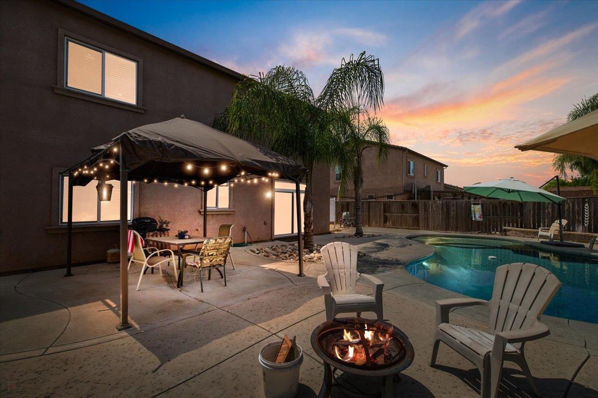 Detail Gallery Image 2 of 86 For 2060 Tarpan Way #22,  Oakdale,  CA 95361 - 4 Beds | 2/1 Baths