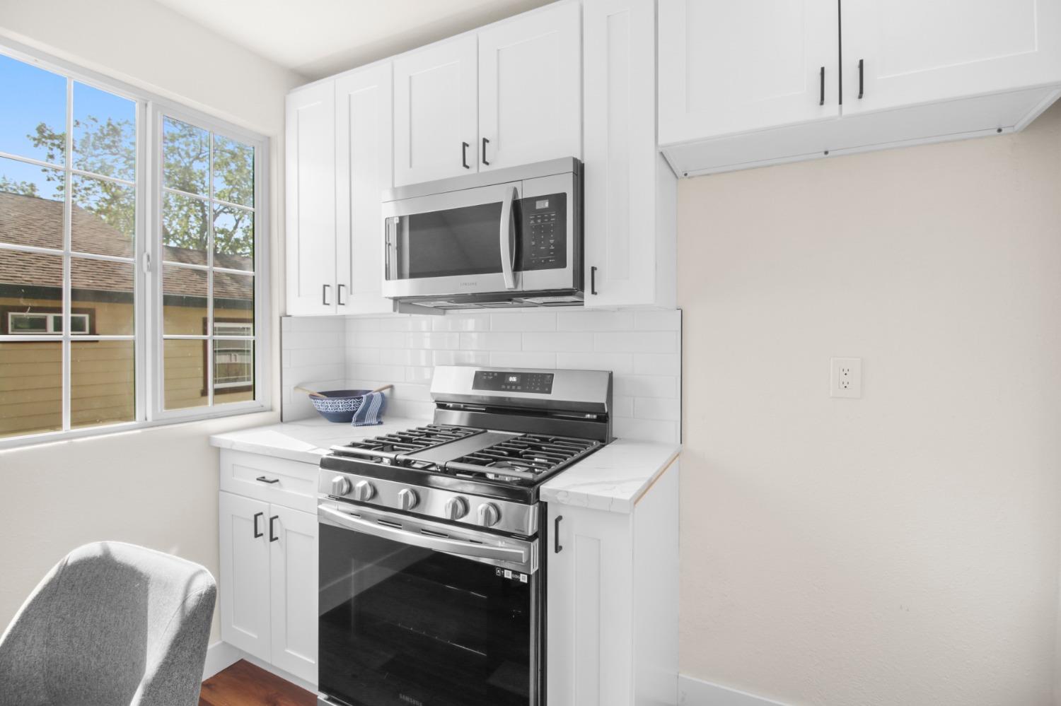 Detail Gallery Image 24 of 41 For 4407 4th Ave, Sacramento,  CA 95817 - – Beds | – Baths
