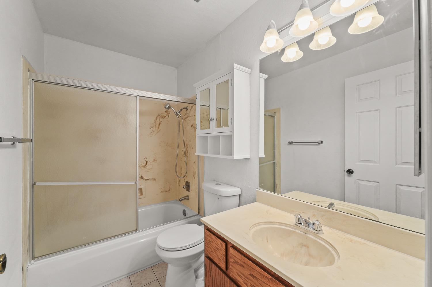Monika Lane, Hayward, California image 28