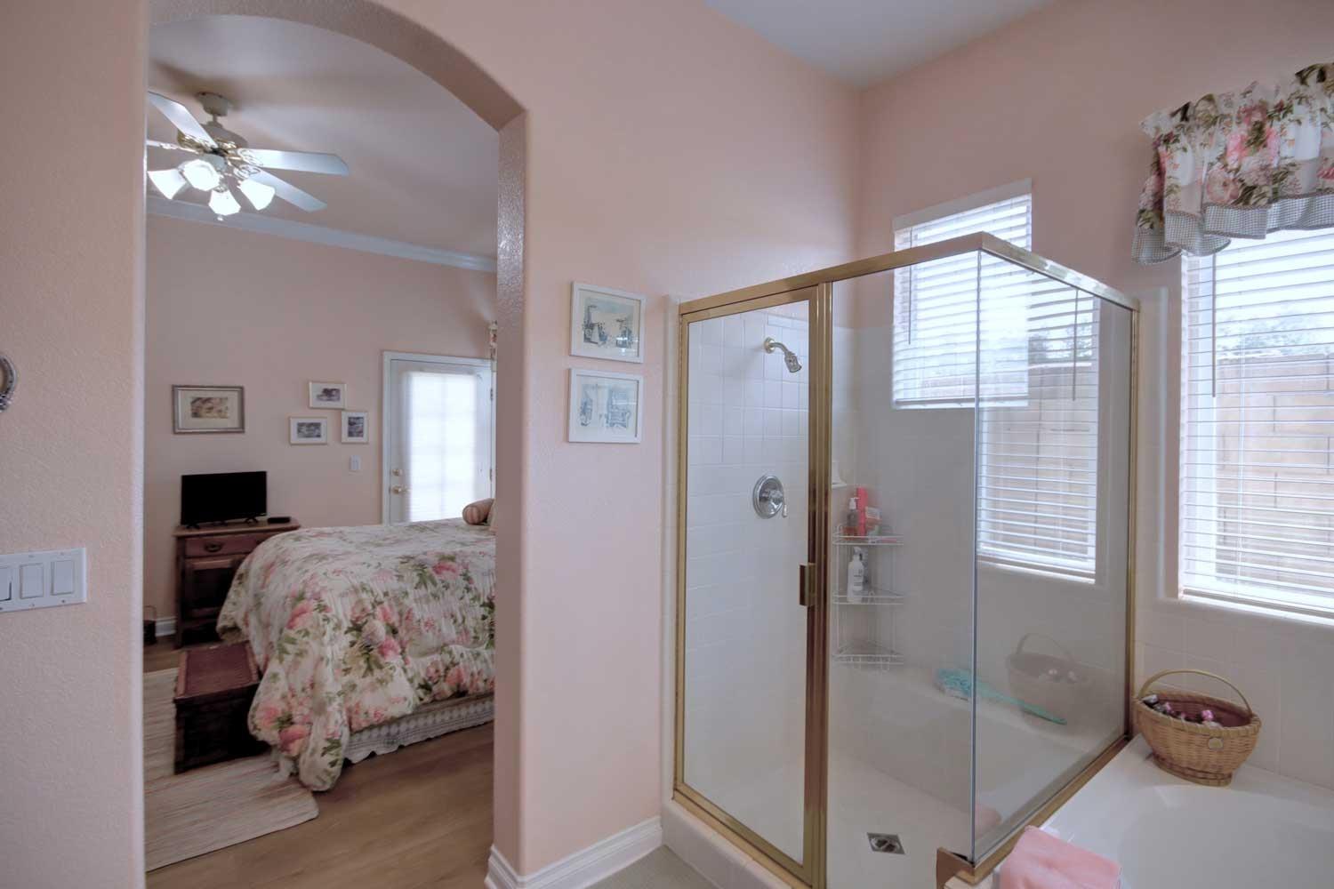 Detail Gallery Image 28 of 37 For 12020 Gold Arbor Ln, Gold River,  CA 95670 - 3 Beds | 2 Baths