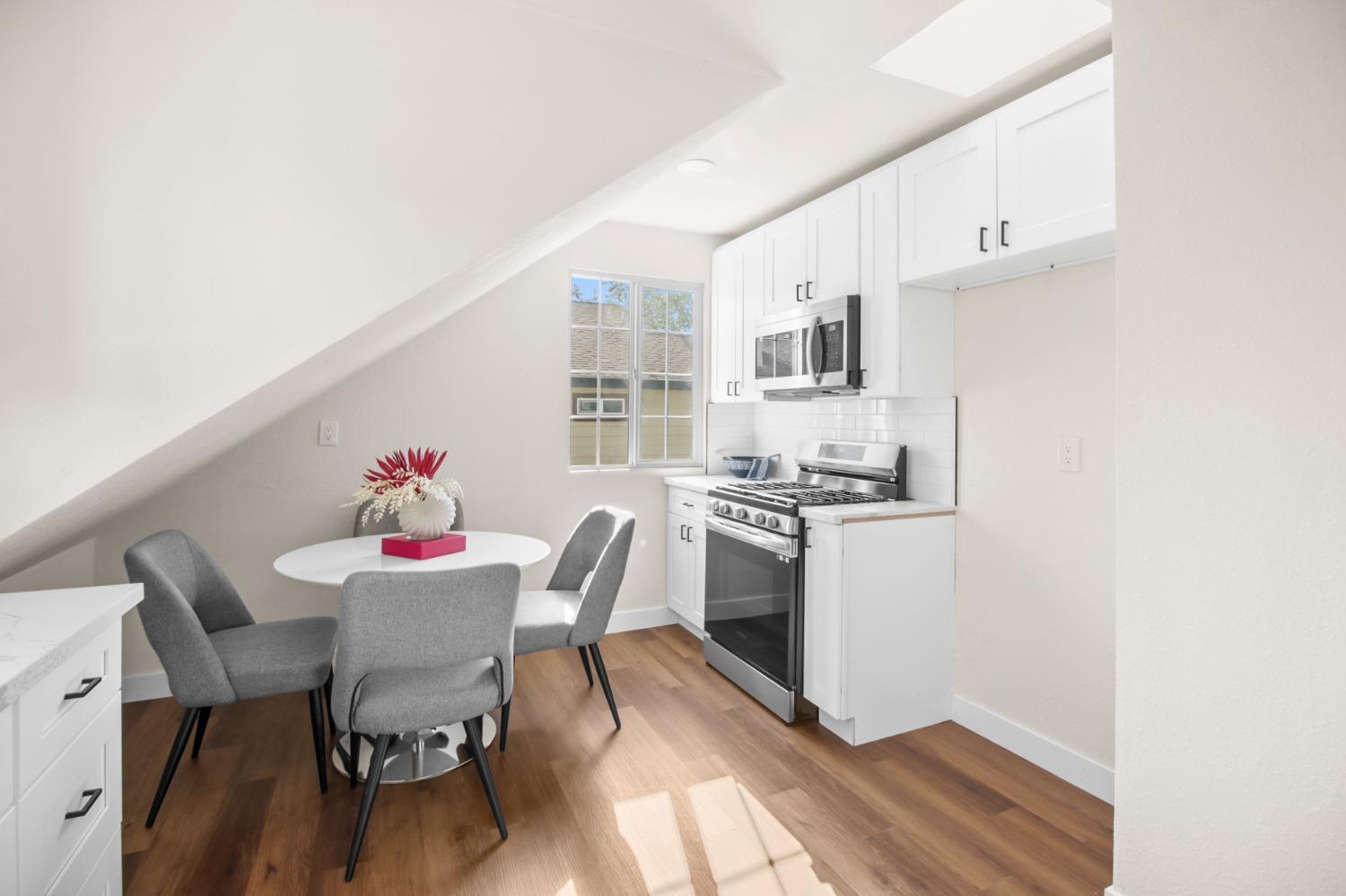 Detail Gallery Image 23 of 41 For 4407 4th Ave, Sacramento,  CA 95817 - – Beds | – Baths