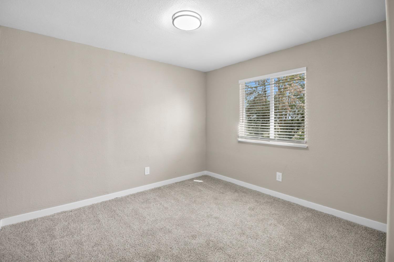 Detail Gallery Image 12 of 33 For 18826 Ca-113, Knights Landing,  CA 95645 - 3 Beds | 1 Baths