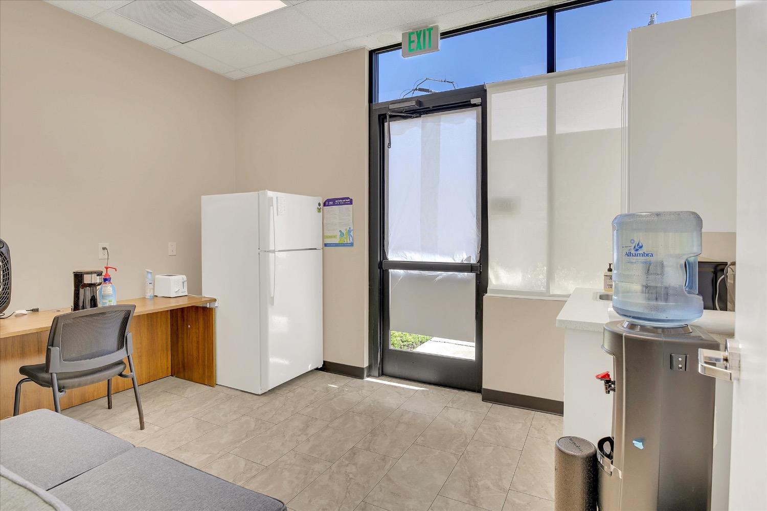 Detail Gallery Image 19 of 30 For 9307 Laguna Springs Dr #100,  Elk Grove,  CA 95758 - – Beds | – Baths