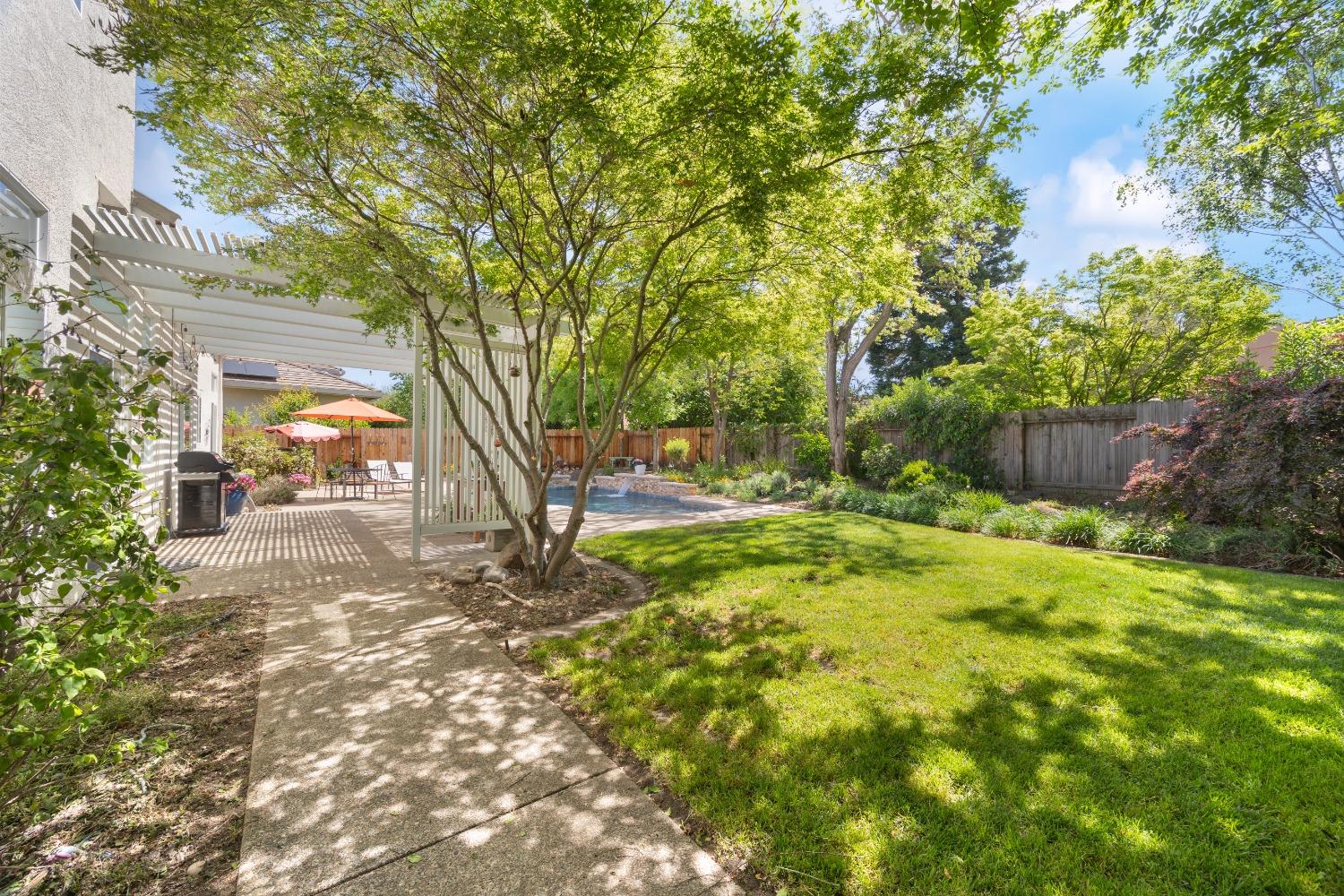 Benedix Way, Elk Grove, California image 32