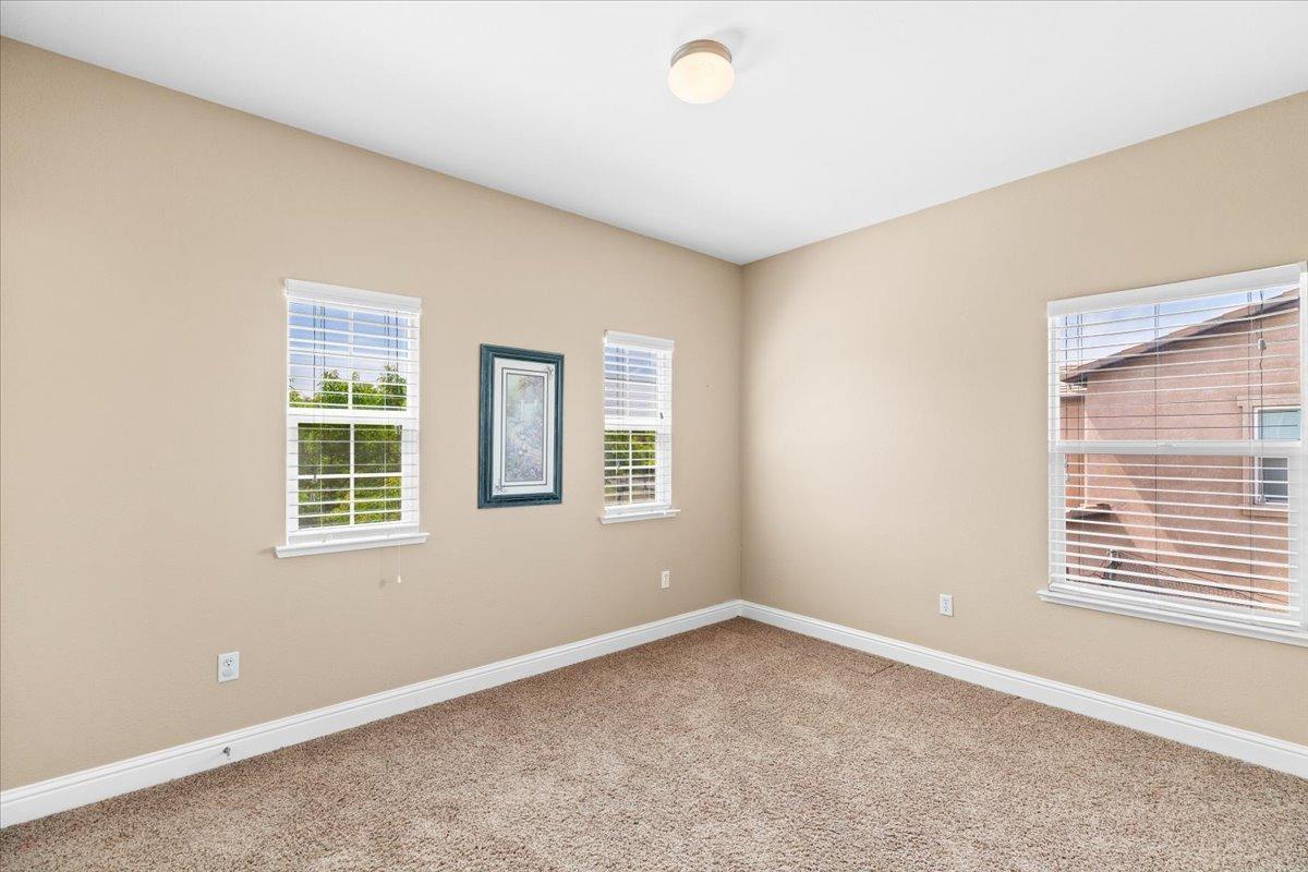 Detail Gallery Image 57 of 86 For 2060 Tarpan Way #22,  Oakdale,  CA 95361 - 4 Beds | 2/1 Baths