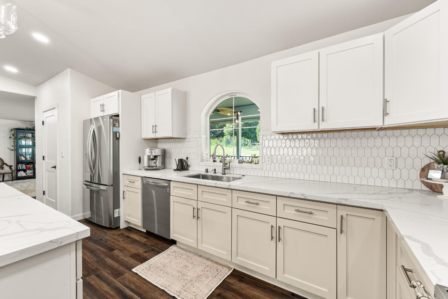 Detail Gallery Image 14 of 47 For 4046 Empire Creek Cir, Georgetown,  CA 95634 - 3 Beds | 2 Baths