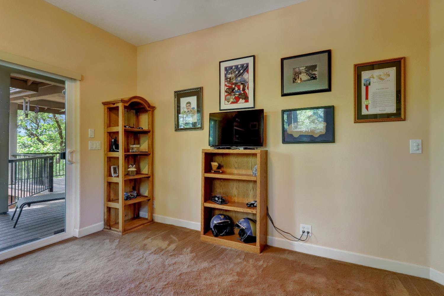 Detail Gallery Image 25 of 98 For 10450 S Ponderosa Way, Rough And Ready,  CA 95975 - 4 Beds | 3/1 Baths