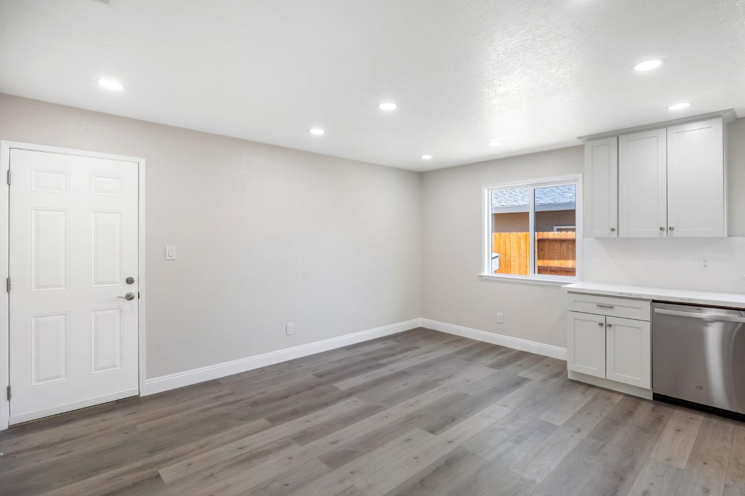 Rainier Avenue, Rocklin, California image 16