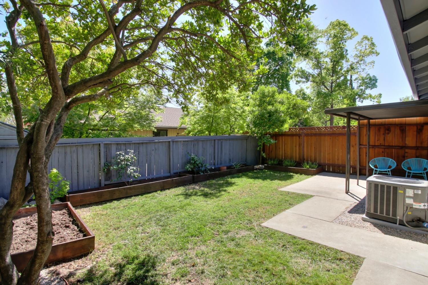 Detail Gallery Image 50 of 59 For 6550 Riverside Blvd, Sacramento,  CA 95831 - 3 Beds | 2 Baths