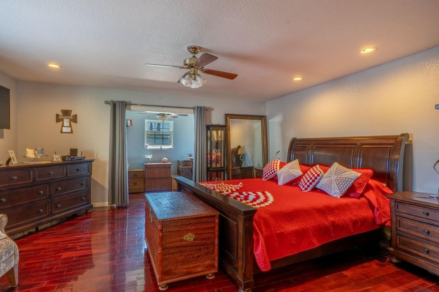 Detail Gallery Image 31 of 43 For 2019 Lee Rae Ct, Turlock,  CA 95380 - 5 Beds | 3 Baths