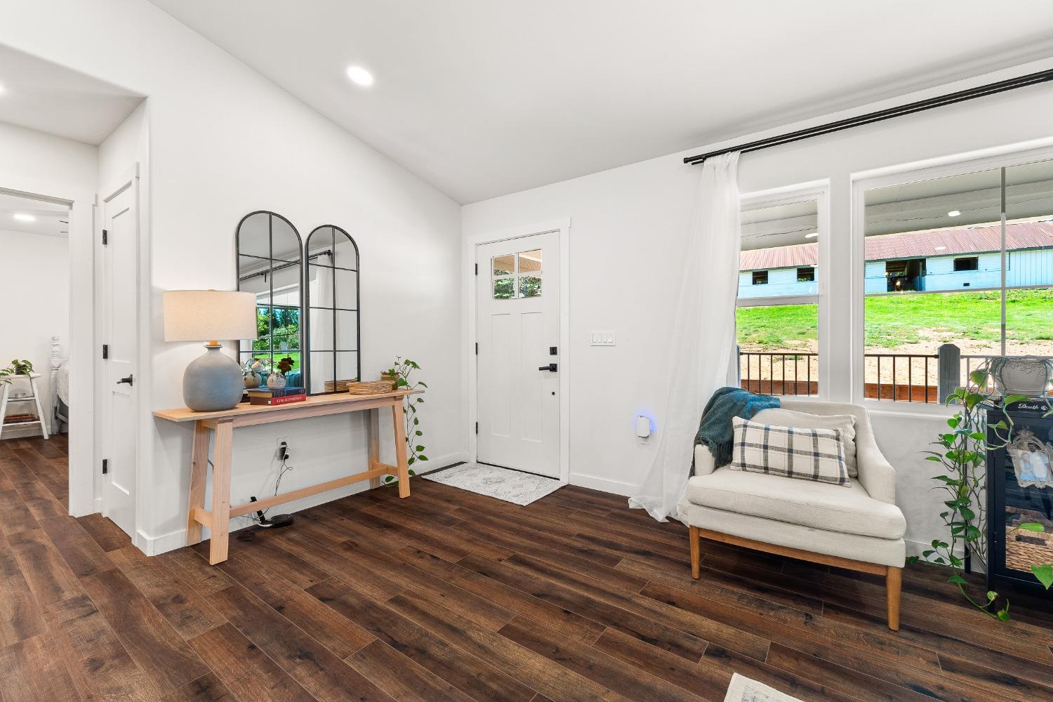 Detail Gallery Image 7 of 47 For 4046 Empire Creek Cir, Georgetown,  CA 95634 - 3 Beds | 2 Baths
