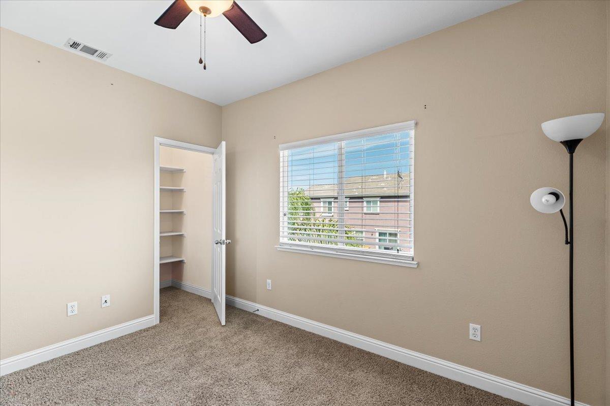 Detail Gallery Image 40 of 86 For 2060 Tarpan Way #22,  Oakdale,  CA 95361 - 4 Beds | 2/1 Baths