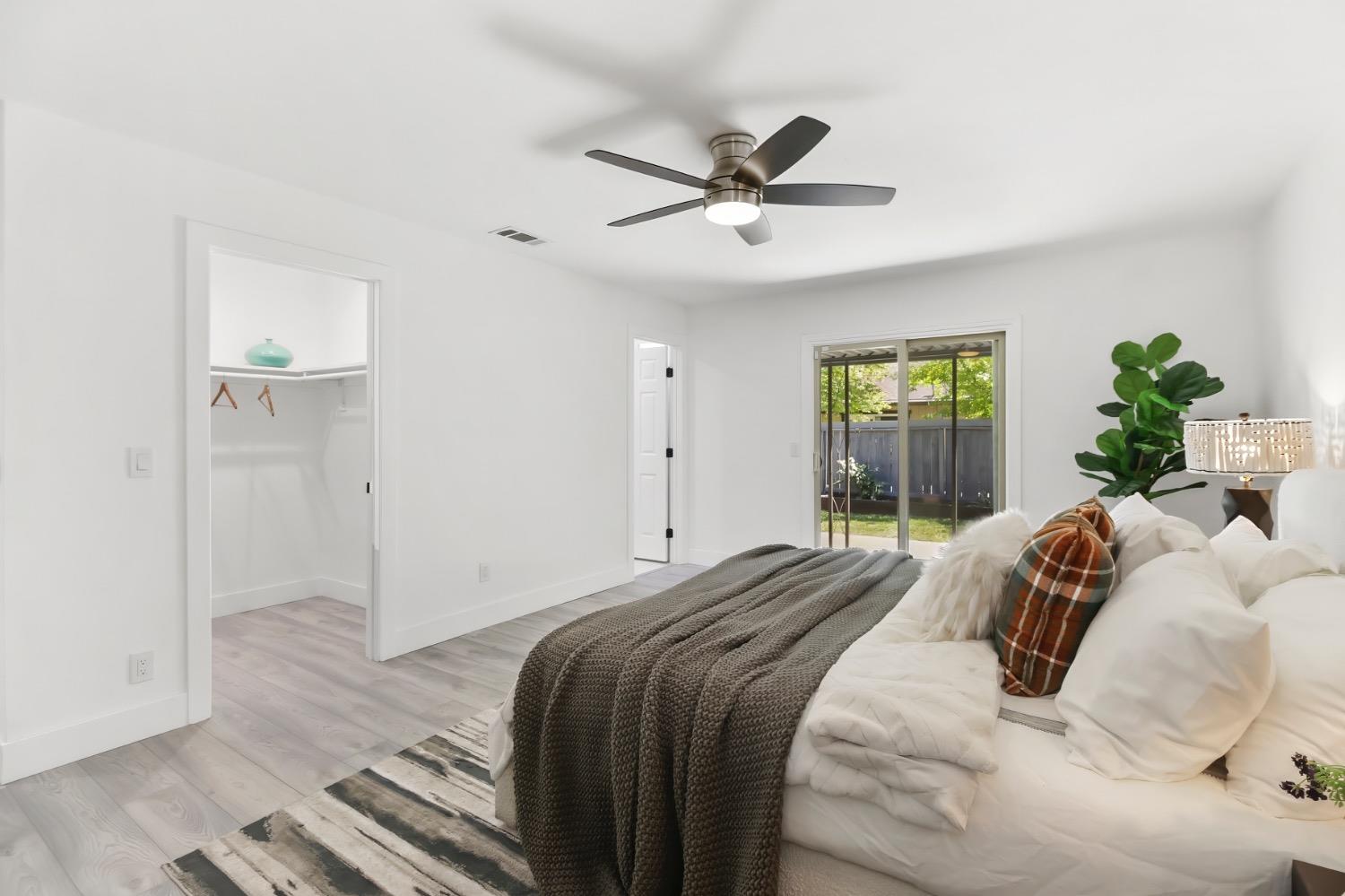 Detail Gallery Image 33 of 59 For 6550 Riverside Blvd, Sacramento,  CA 95831 - 3 Beds | 2 Baths