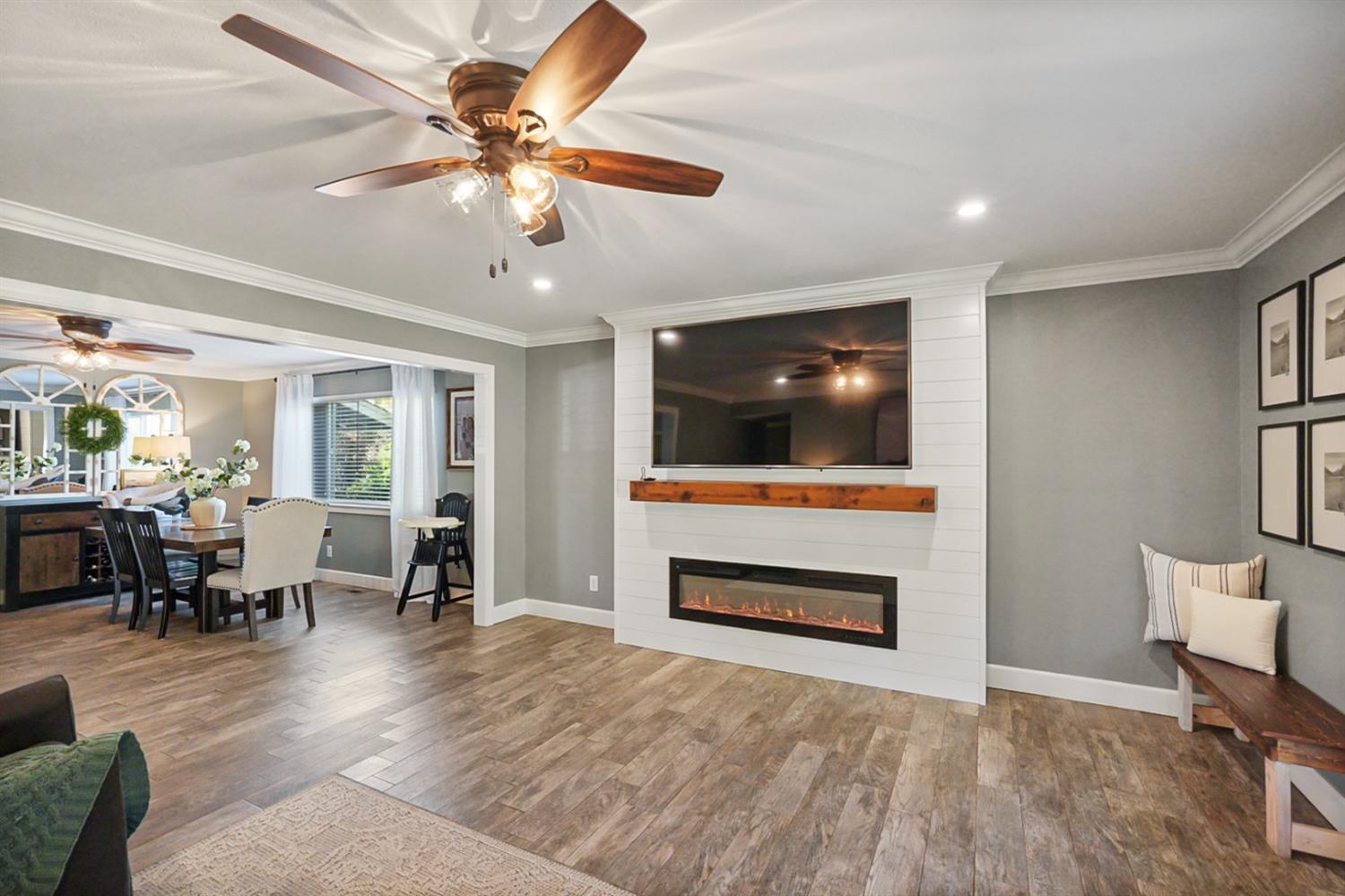 Detail Gallery Image 13 of 33 For 216 S 6th St, Patterson,  CA 95363 - 3 Beds | 2 Baths