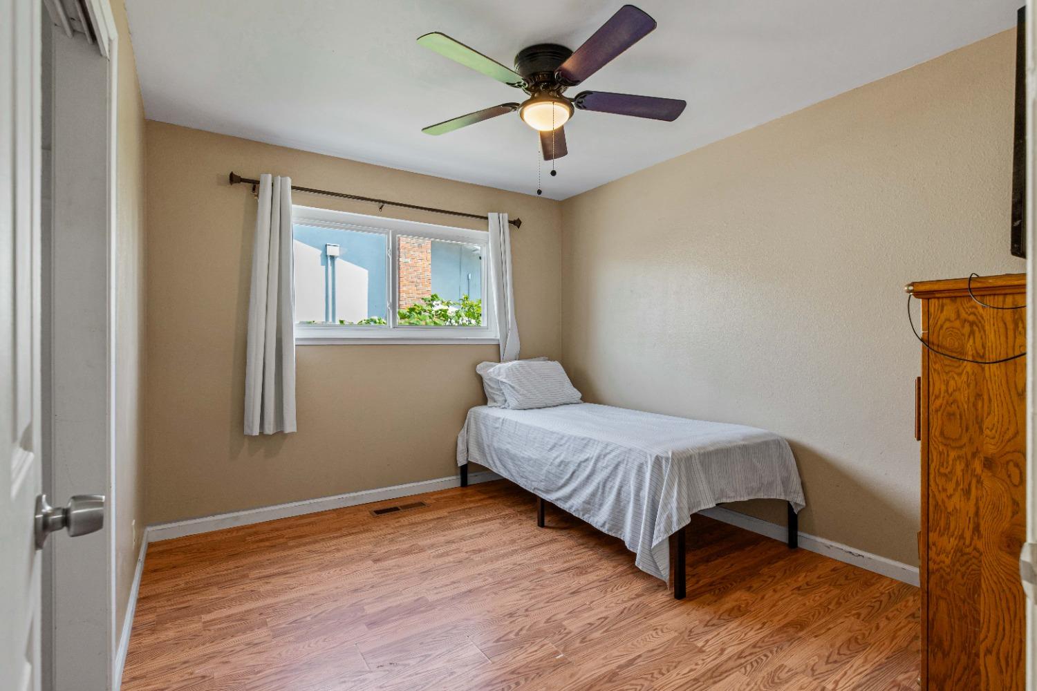 Detail Gallery Image 15 of 41 For 240 Wabash Dr, Turlock,  CA 95382 - 4 Beds | 2 Baths