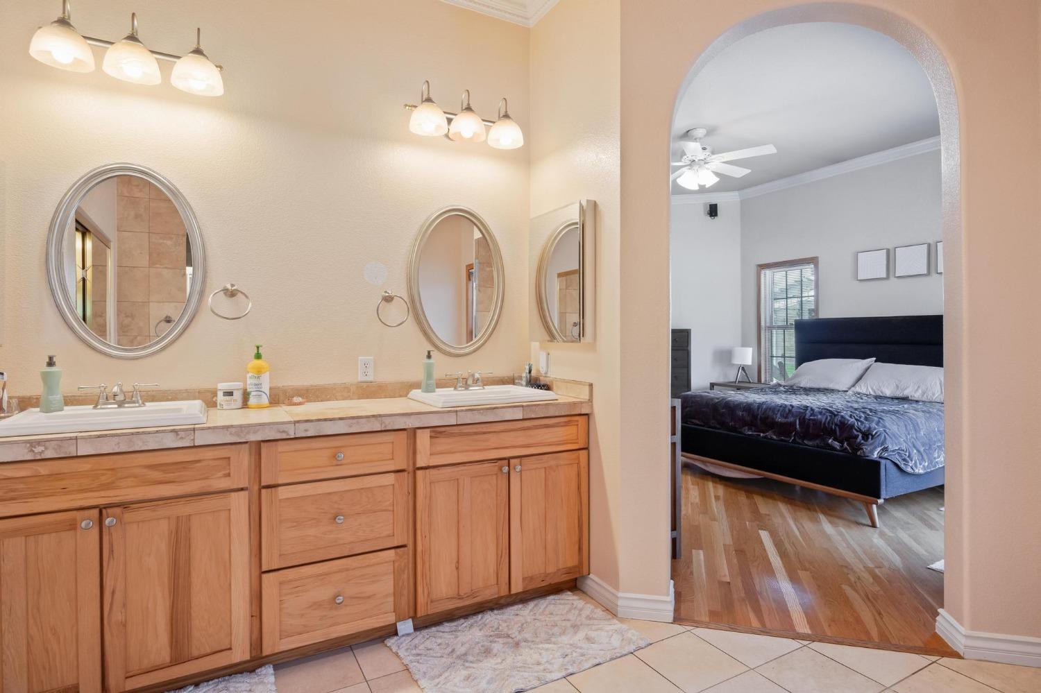 Detail Gallery Image 26 of 47 For 19997 E Liberty Rd, Clements,  CA 95632 - 8 Beds | 6/1 Baths