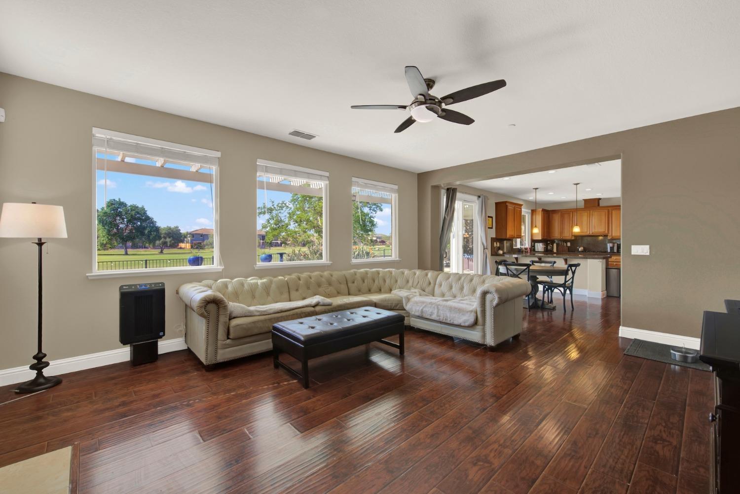 Detail Gallery Image 25 of 82 For 33565 Wildwing Dr, Woodland,  CA 95695 - 4 Beds | 2/1 Baths