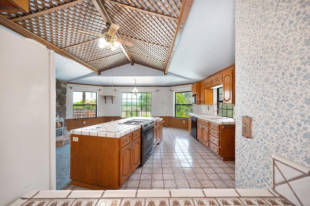 Detail Gallery Image 29 of 81 For 4875 Silk Tree Ln, Cool,  CA 95614 - 2 Beds | 2 Baths