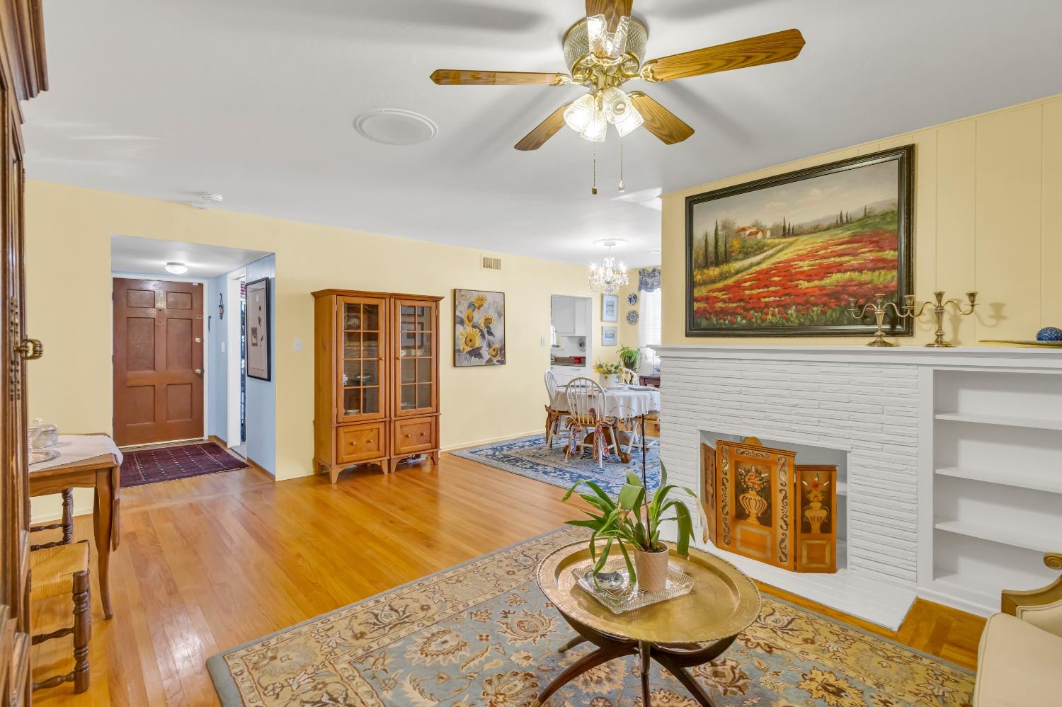Aramon Drive, Rancho Cordova, California image 4