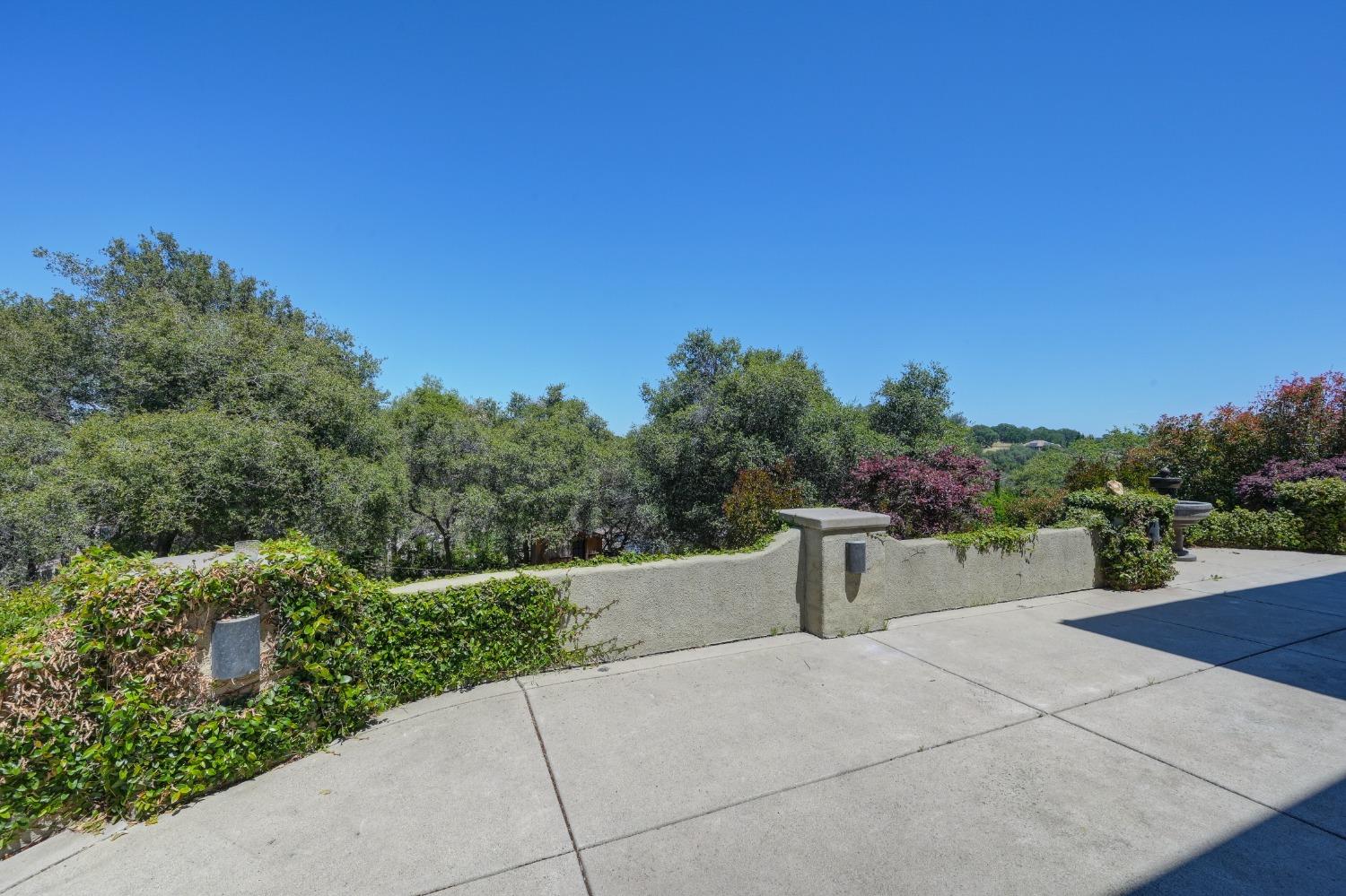 Detail Gallery Image 37 of 37 For 3327 Bordeaux Dr, El Dorado Hills,  CA 95762 - 5 Beds | 3/1 Baths