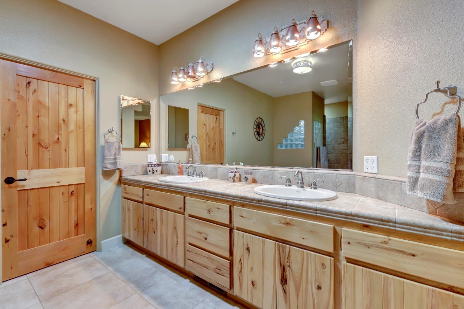 Detail Gallery Image 38 of 98 For 10450 S Ponderosa Way, Rough And Ready,  CA 95975 - 4 Beds | 3/1 Baths