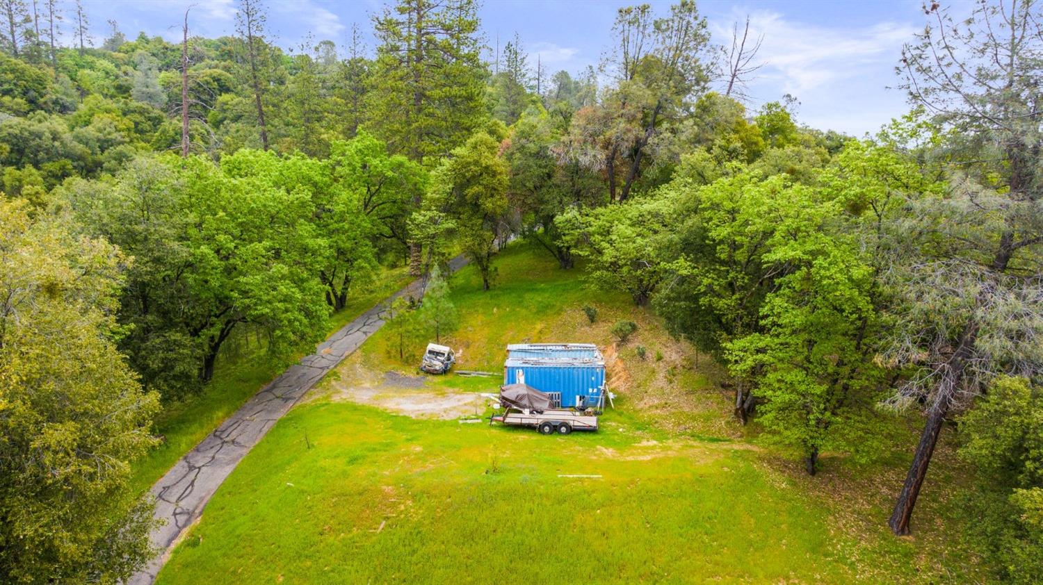 Detail Gallery Image 16 of 90 For 6432 Happy Valley Rd, Somerset,  CA 95684 - 4 Beds | 2/1 Baths
