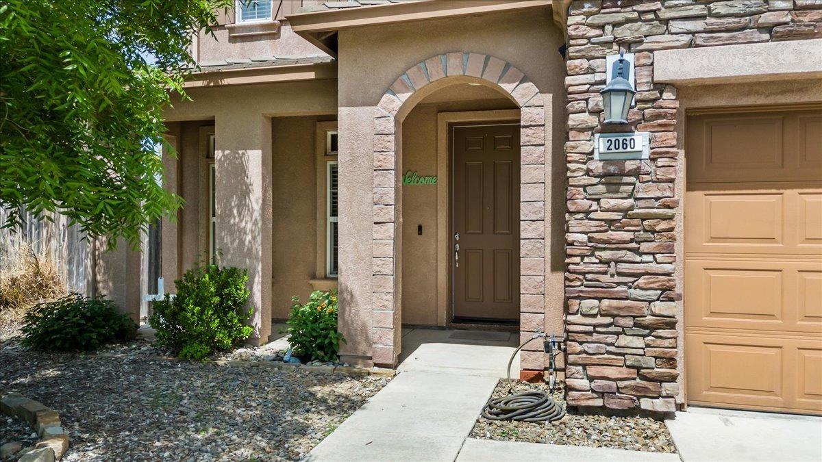 Detail Gallery Image 5 of 86 For 2060 Tarpan Way #22,  Oakdale,  CA 95361 - 4 Beds | 2/1 Baths