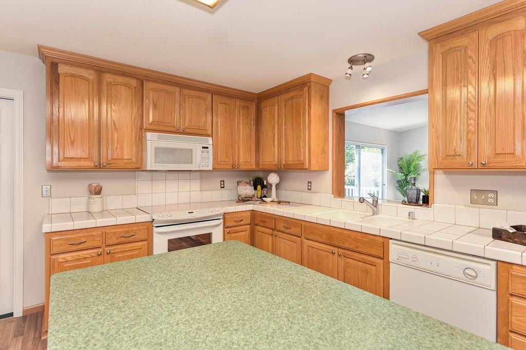Detail Gallery Image 12 of 78 For 12210 Irish Ct, Jackson,  CA 95642 - 4 Beds | 2/1 Baths