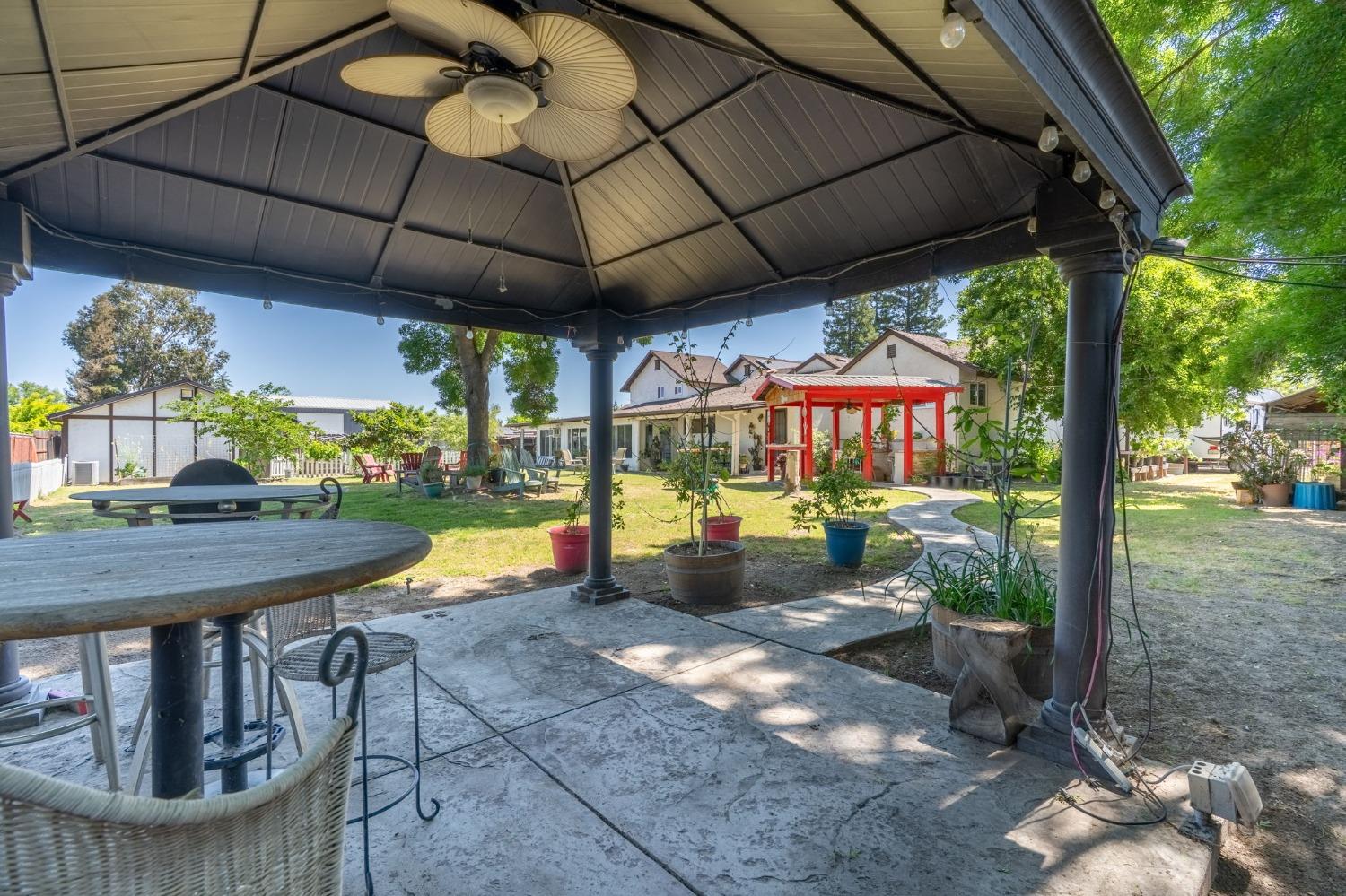 Detail Gallery Image 36 of 43 For 2019 Lee Rae Ct, Turlock,  CA 95380 - 5 Beds | 3 Baths