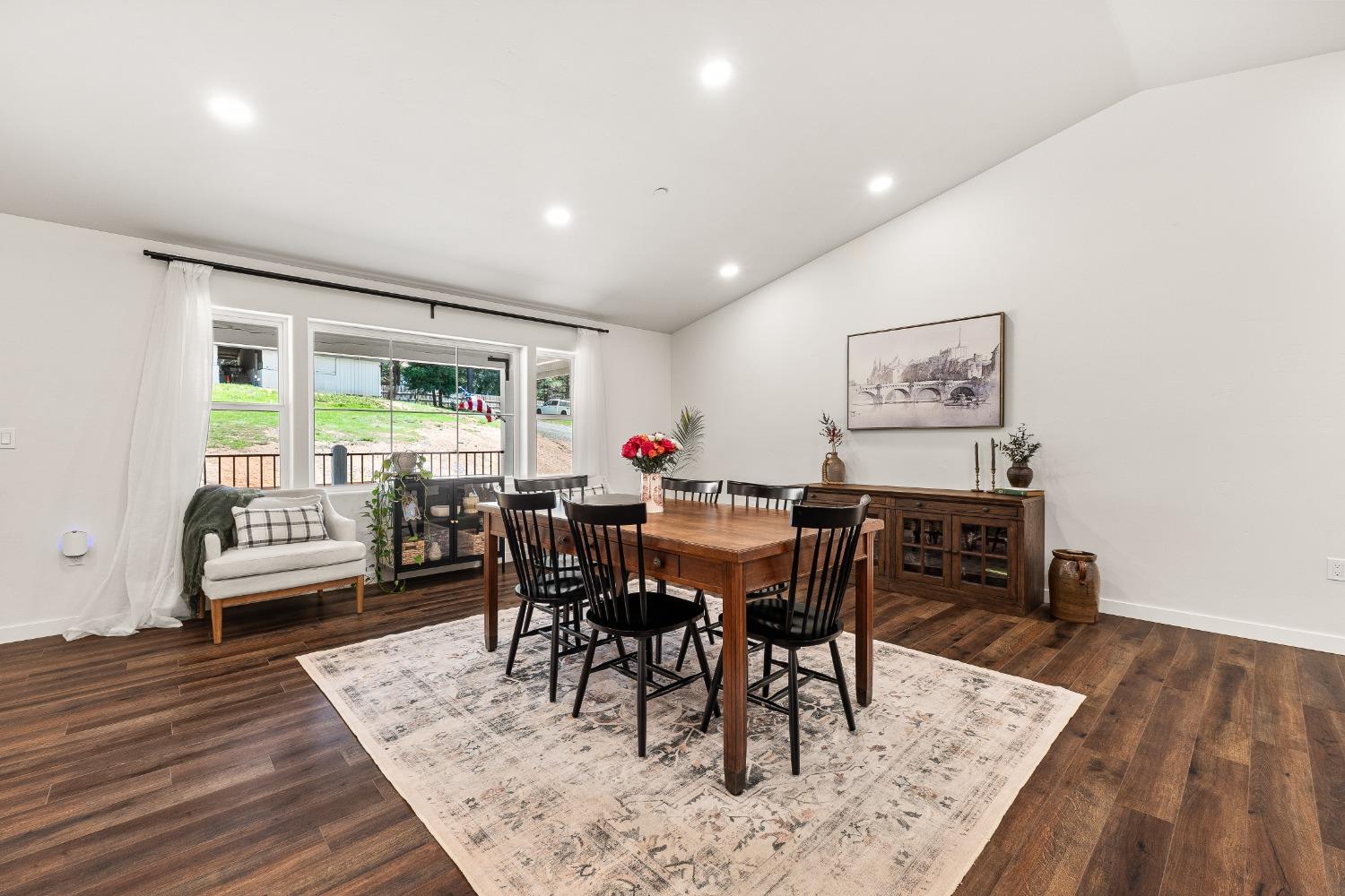 Detail Gallery Image 15 of 47 For 4046 Empire Creek Cir, Georgetown,  CA 95634 - 3 Beds | 2 Baths