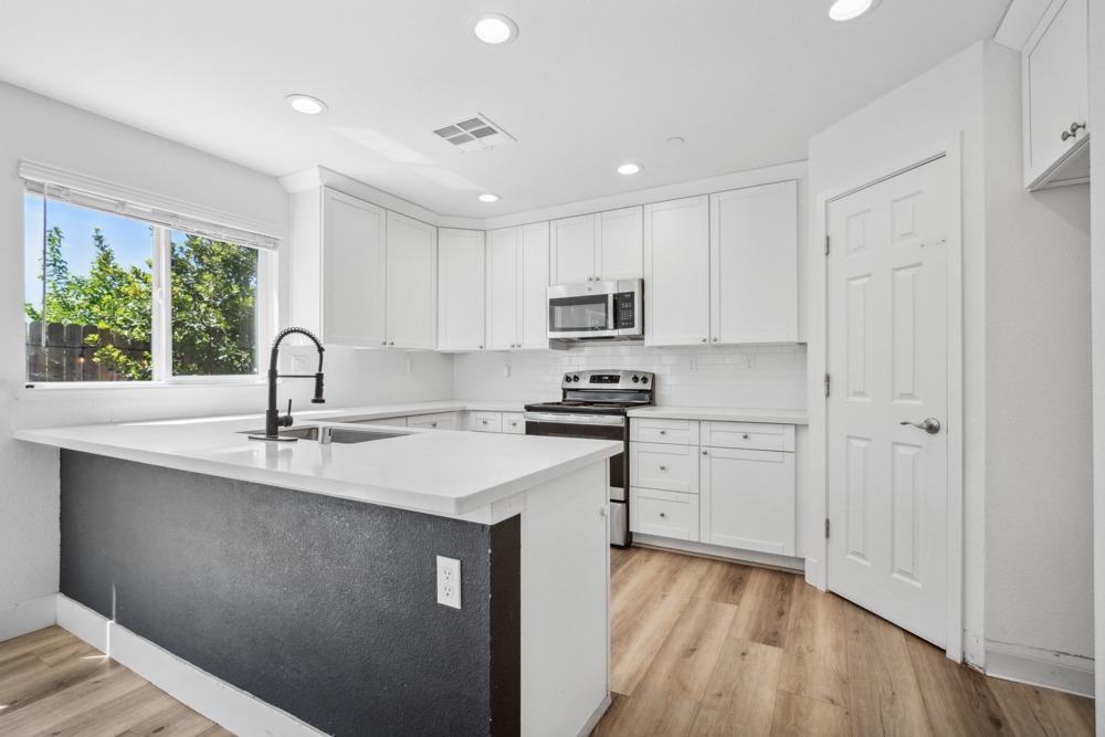 Misty Wind Court, Carmichael, California image 6