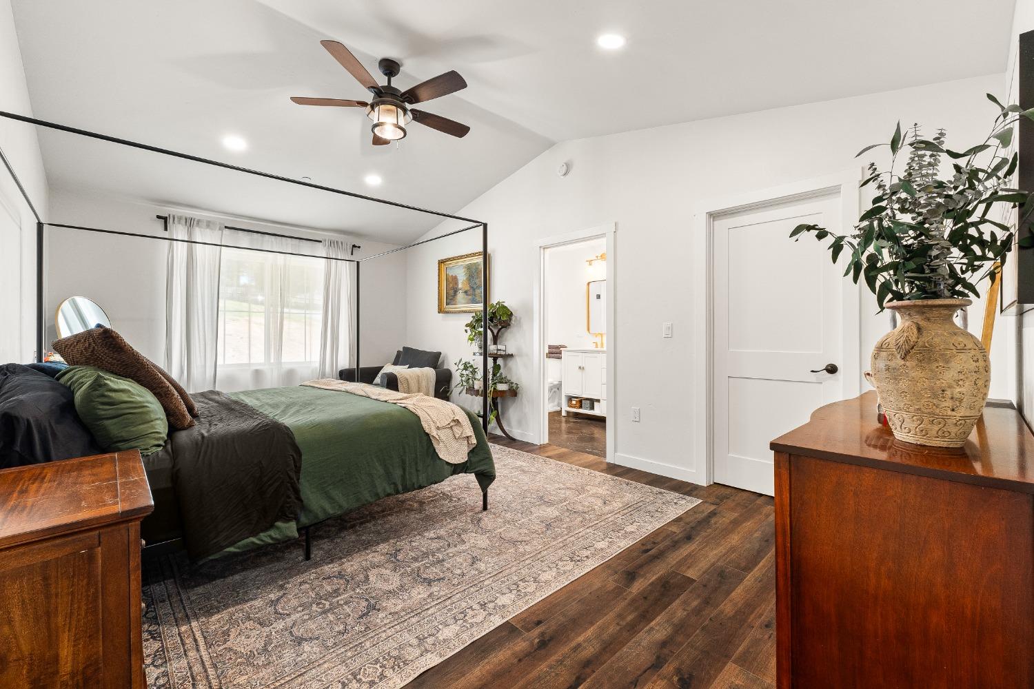 Detail Gallery Image 20 of 47 For 4046 Empire Creek Cir, Georgetown,  CA 95634 - 3 Beds | 2 Baths