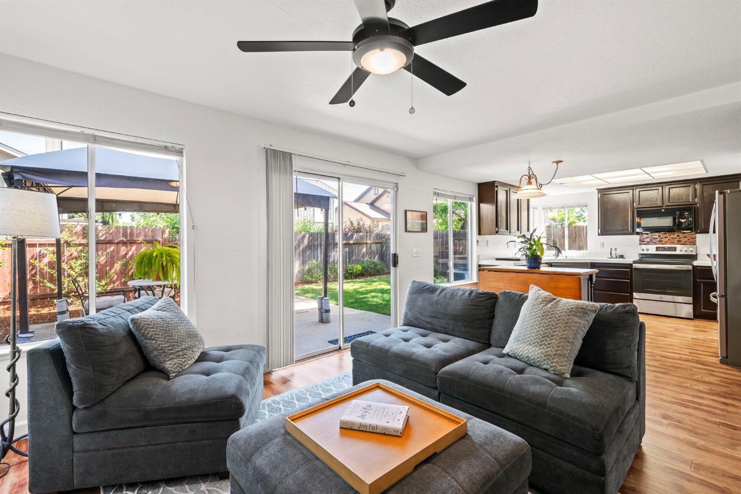 Detail Gallery Image 16 of 40 For 3745 Stone Walk Ct, Antelope,  CA 95843 - 4 Beds | 3 Baths