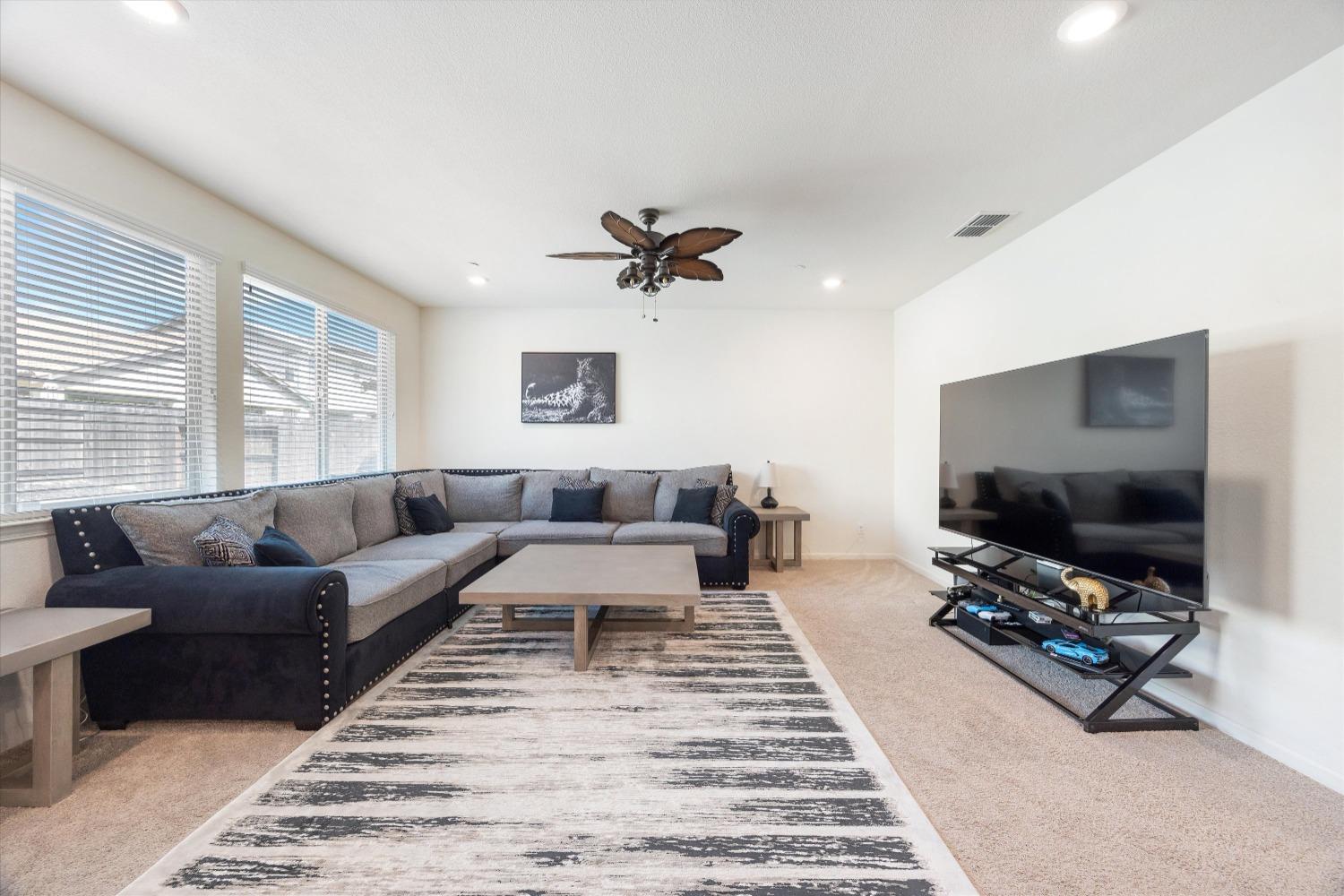 Solsberry Way, Rancho Cordova, California image 13