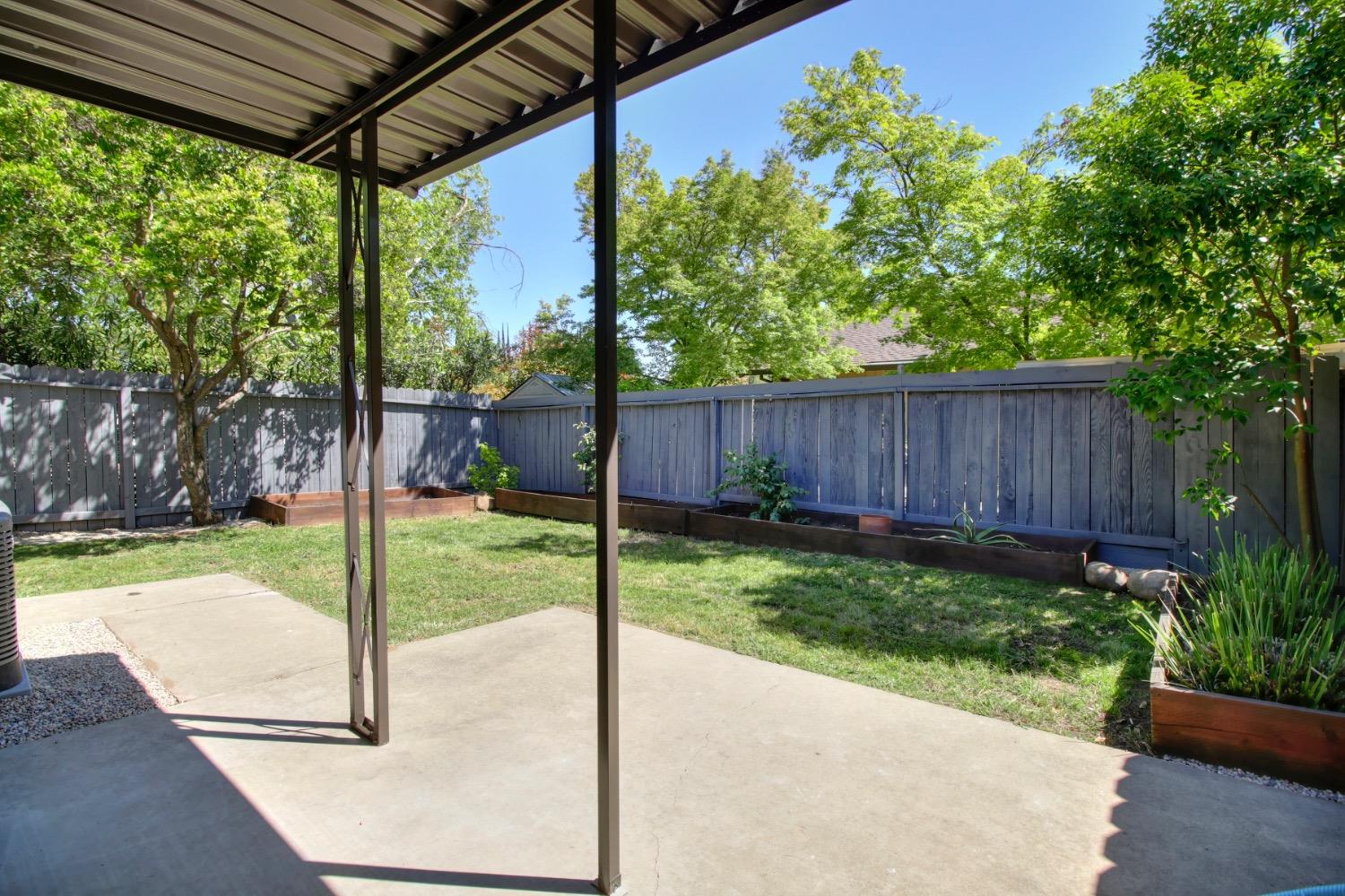 Detail Gallery Image 48 of 59 For 6550 Riverside Blvd, Sacramento,  CA 95831 - 3 Beds | 2 Baths