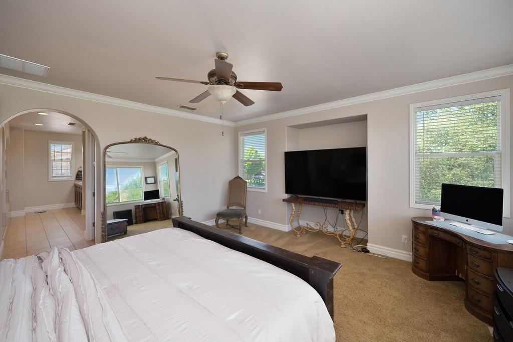 Detail Gallery Image 22 of 37 For 3327 Bordeaux Dr, El Dorado Hills,  CA 95762 - 5 Beds | 3/1 Baths