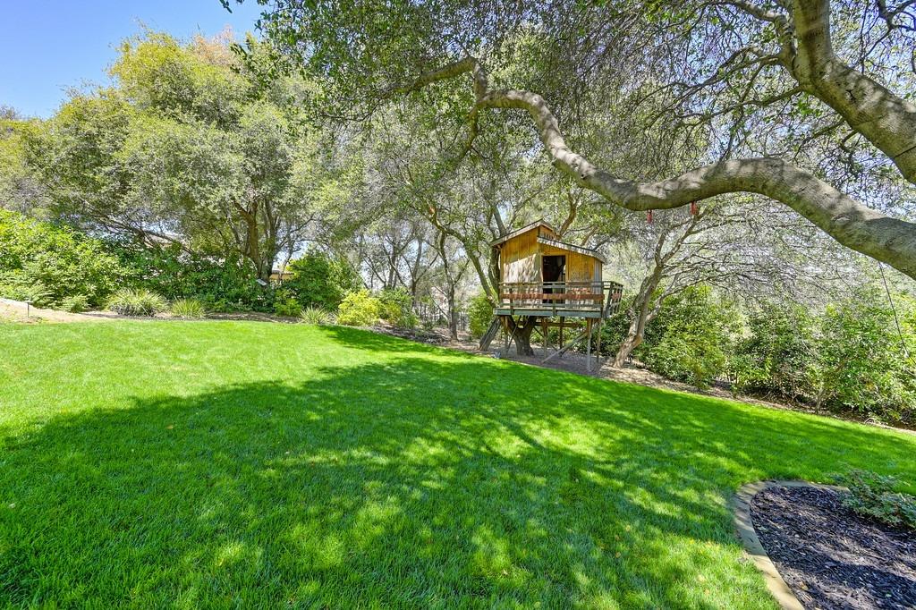 Detail Gallery Image 34 of 37 For 3327 Bordeaux Dr, El Dorado Hills,  CA 95762 - 5 Beds | 3/1 Baths