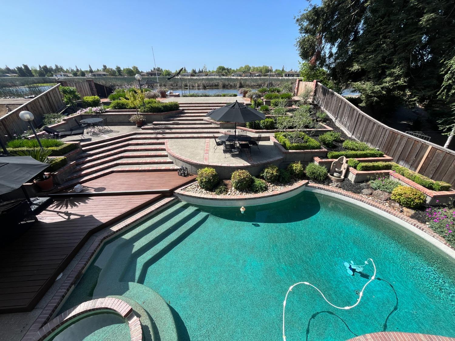 Detail Gallery Image 57 of 89 For 3864 Fourteen Mile Dr, Stockton,  CA 95219 - 4 Beds | 3/2 Baths