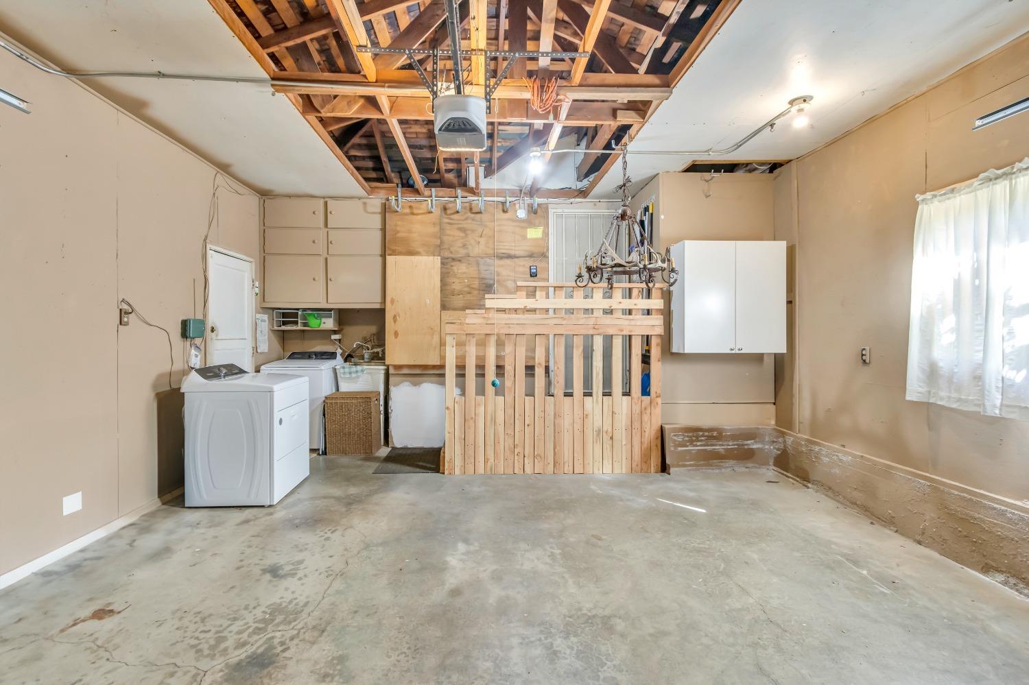 Aramon Drive, Rancho Cordova, California image 33
