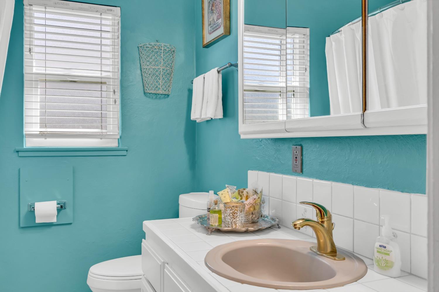 Aramon Drive, Rancho Cordova, California image 27